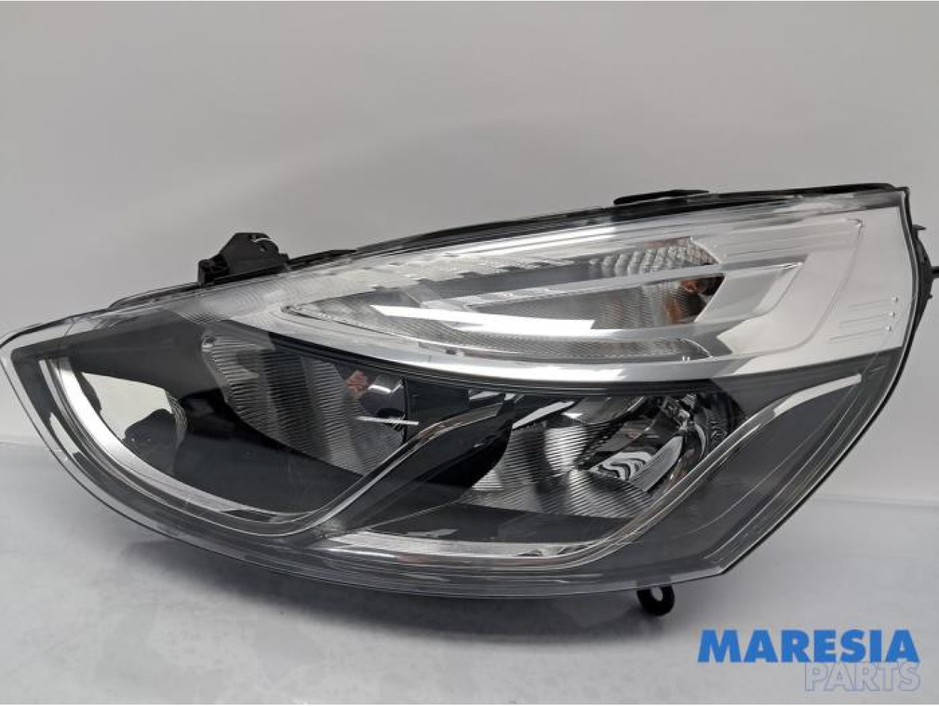 Renault - Clio - Koplamp links