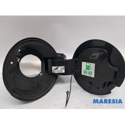 Renault - Clio - Tankklappe