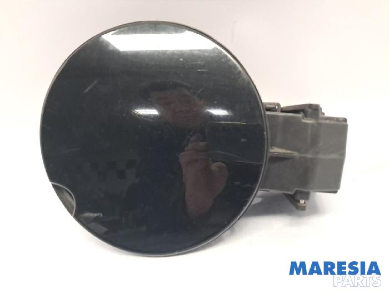 Renault - Clio - Tankklappe