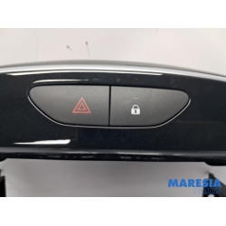 Renault - Clio - Radio omlijsting