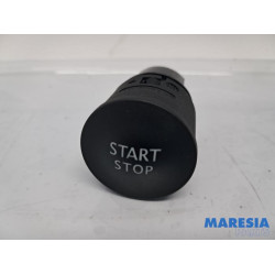 Renault - Clio - Engine management computer