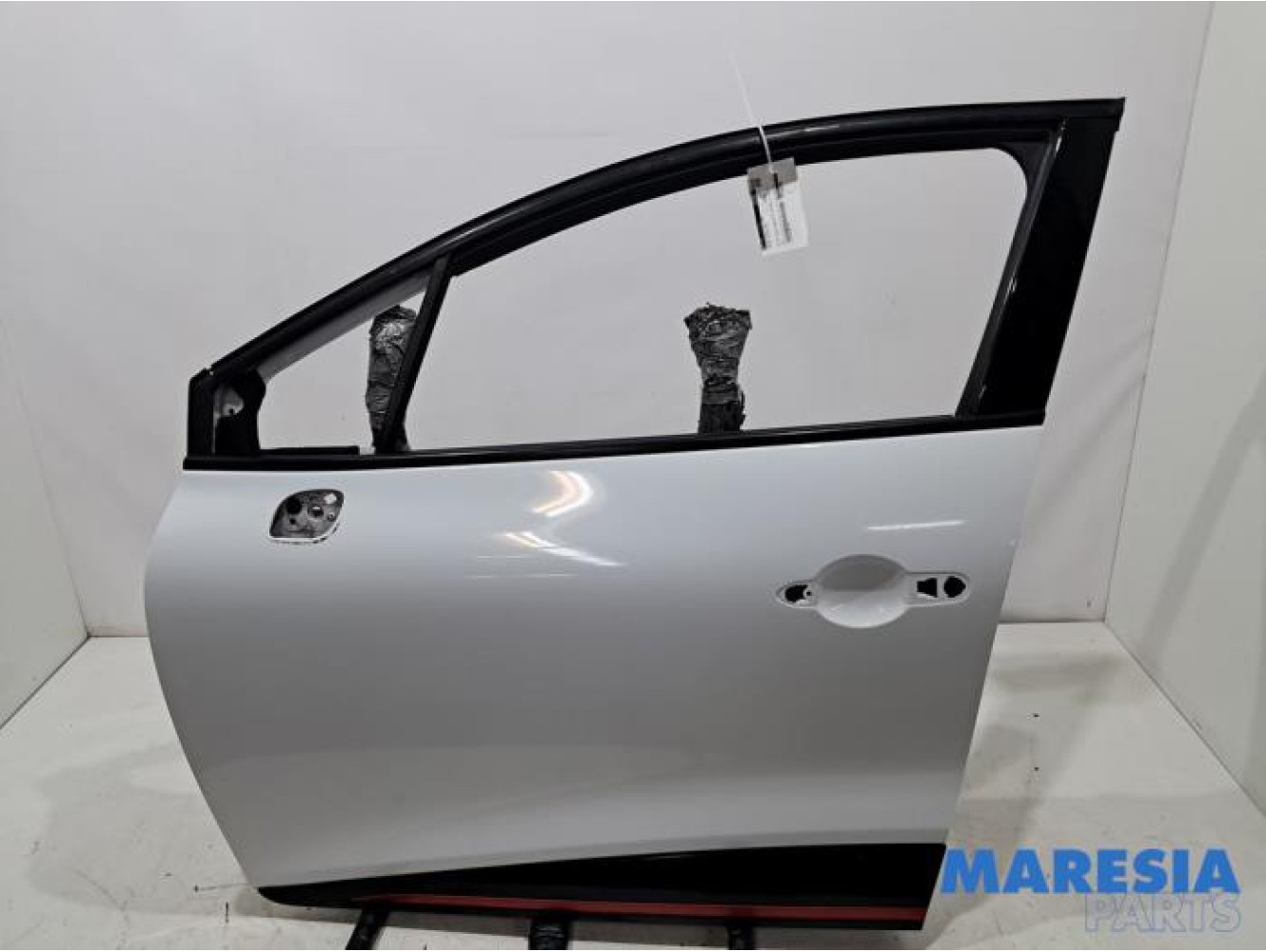 Renault - Clio - Door 4-door, front left