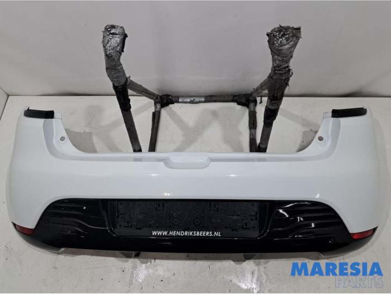 Renault - Clio - Stoßstange hinten