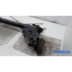 Renault - Clio - Hinterachse Vorderradantrieb