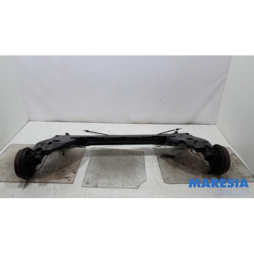 Renault - Clio - Hinterachse Vorderradantrieb