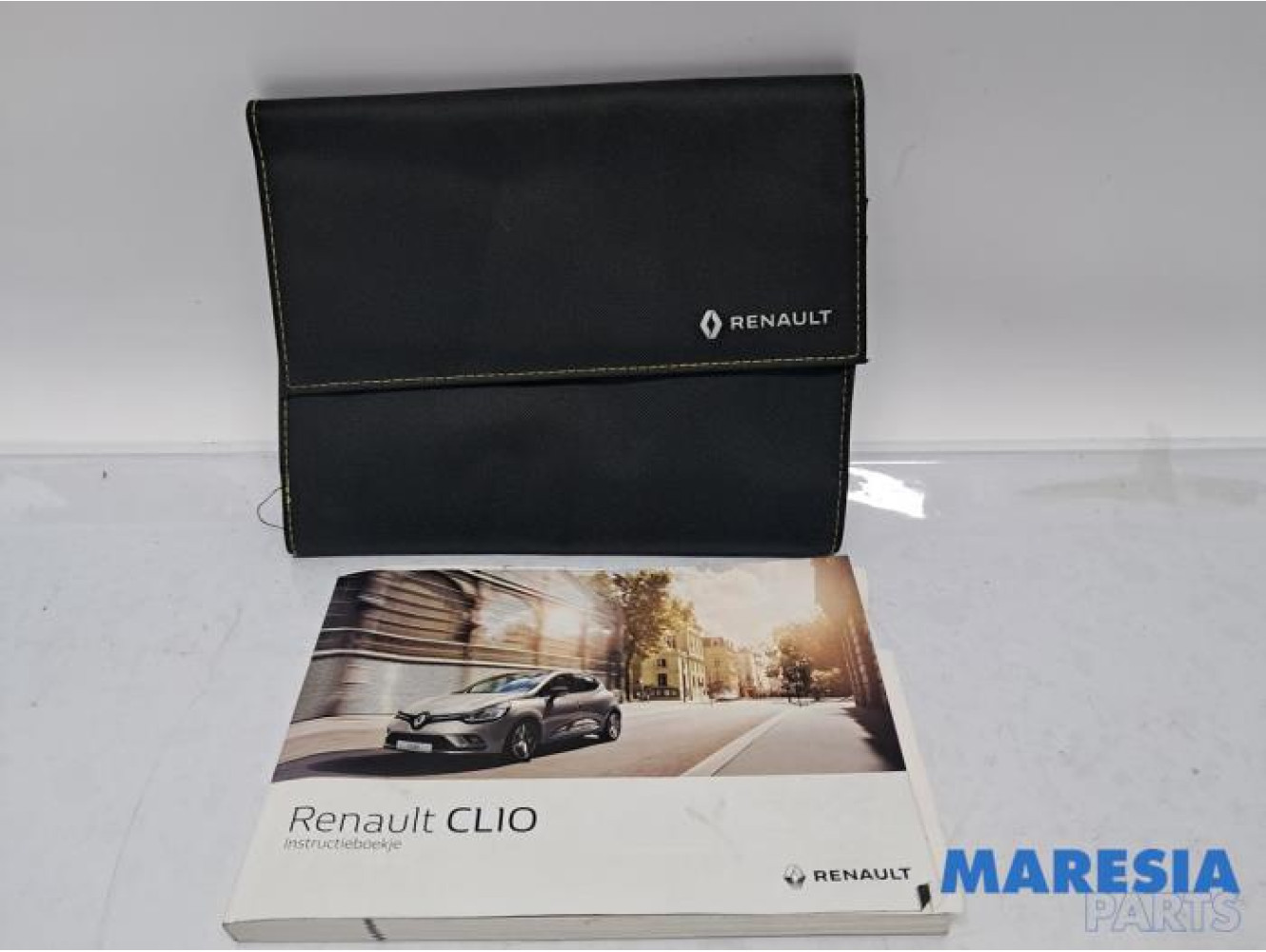 Renault - Clio - Instruction Booklet