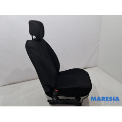 Renault - Clio - Seat, left