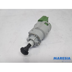 Renault - Clio - Interrupteur embrayage