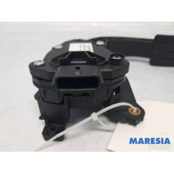 Renault - Clio - Accelerator pedal