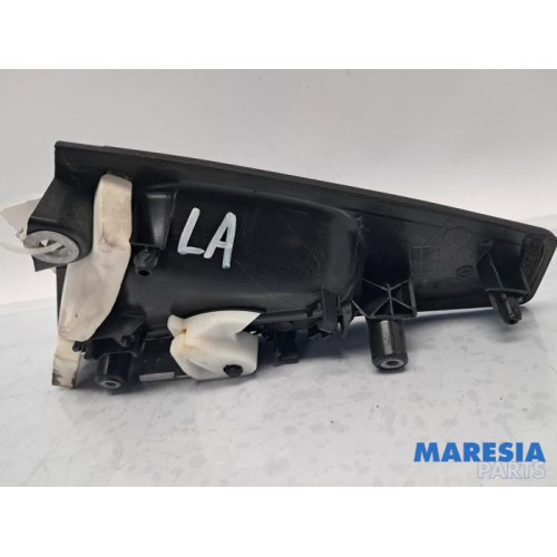 Renault - Clio - Portiergreep 4Deurs links-achter