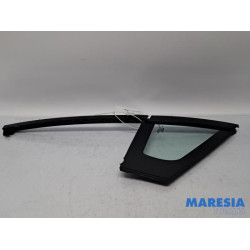 Renault - Clio - Quarter light, front right