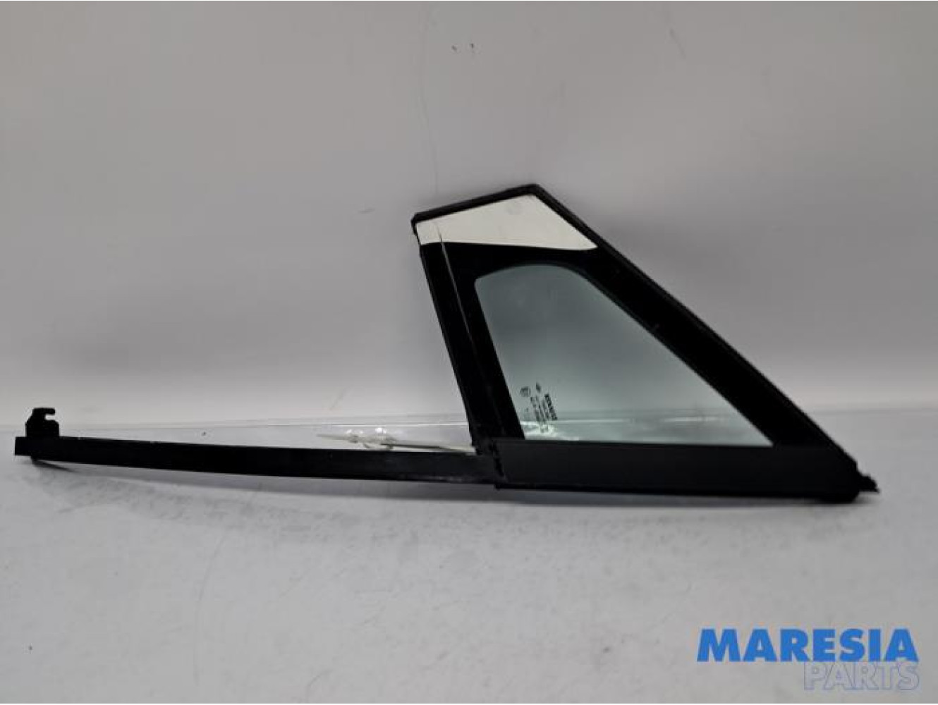 Renault - Clio - Driehoeks Ruit links-voor