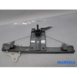 Renault - Clio - Ruitmechaniek 4Deurs rechts-achter