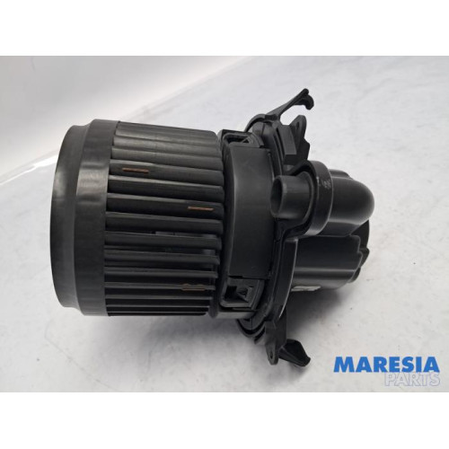 Renault - Clio - Heizung Belüftungsmotor