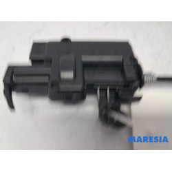 Renault - Clio - Tankklappe Verriegelungsmotor