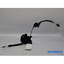 Renault - Clio - Front door lock mechanism 4-door, right