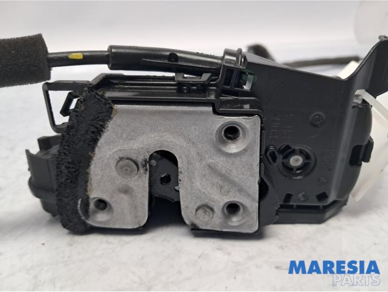 Renault - Clio - Front door lock mechanism 4-door, right