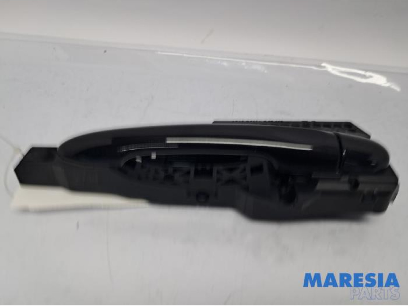 Renault - Clio - Front door handle 4-door, right