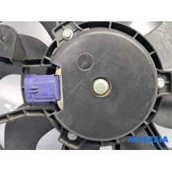 Renault - Clio - Fan motor