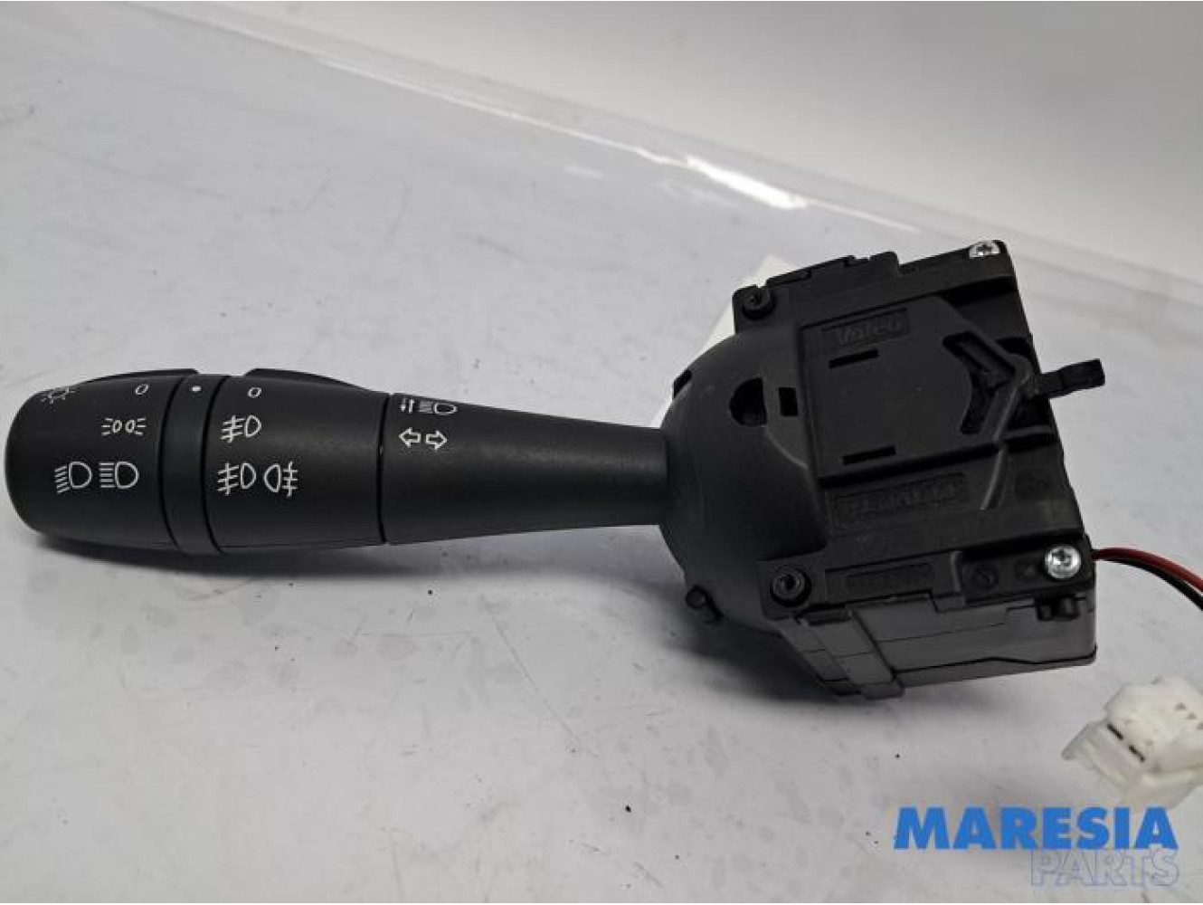 Renault - Clio - Indicator switch