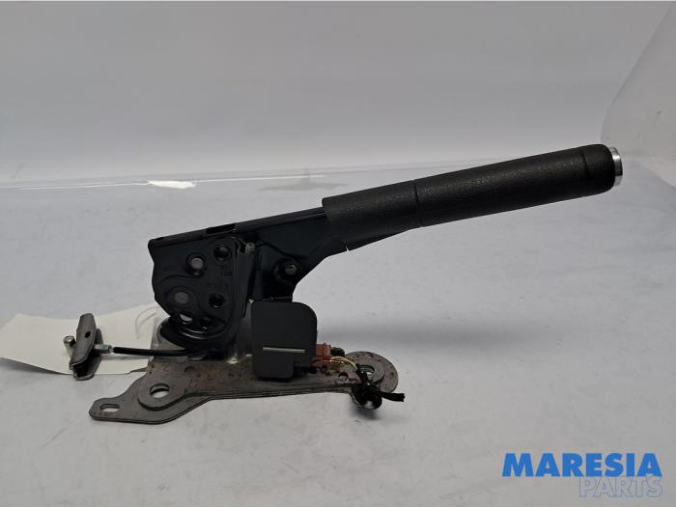 Peugeot - 208 - Parking brake lever