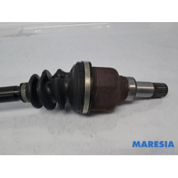 Peugeot - 208 - Aandrijfas links-voor