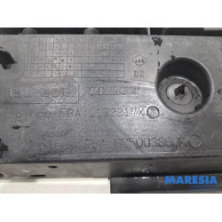 Renault - Clio - Schlossträger vorne