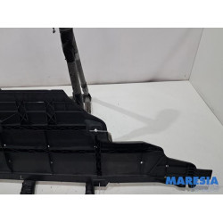 Renault - Clio - Plaque de protection sol