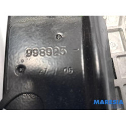 Citroen - C6 - Rear door window mechanism 4-door, right