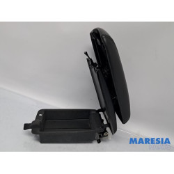 Citroen - C6 - Armrest