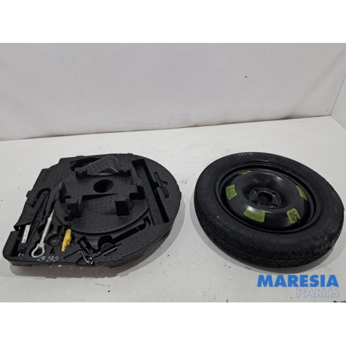 Citroen - DS4 - Krikset + reservewiel