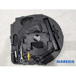 Citroen - DS4 - Krikset + reservewiel