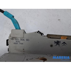 Citroen - C6 - Front door lock mechanism 4-door, right