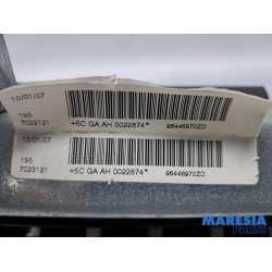 Citroen - C6 - Airbag knie links