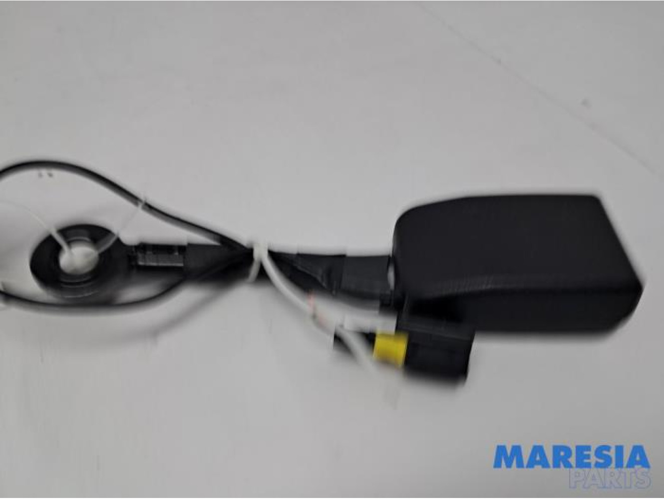 Citroen - C6 - Rear seatbelt buckle, left