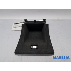 Citroen - C6 - Glovebox