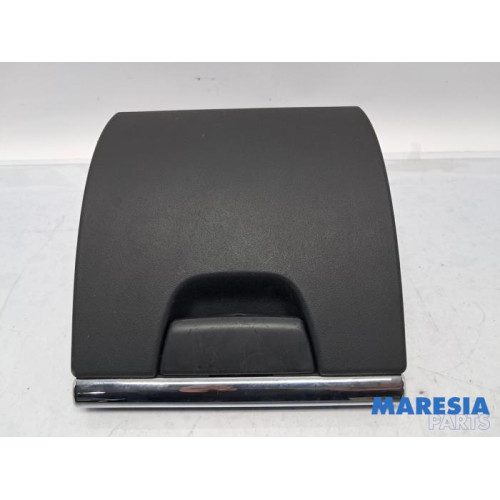 Citroen - C6 - Glovebox