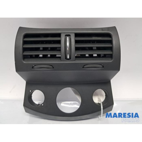 Citroen - C6 - Luchtrooster achter