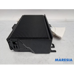 Citroen - C6 - Radio amplifier