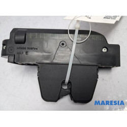 Citroen - C6 - Tailgate lock mechanism