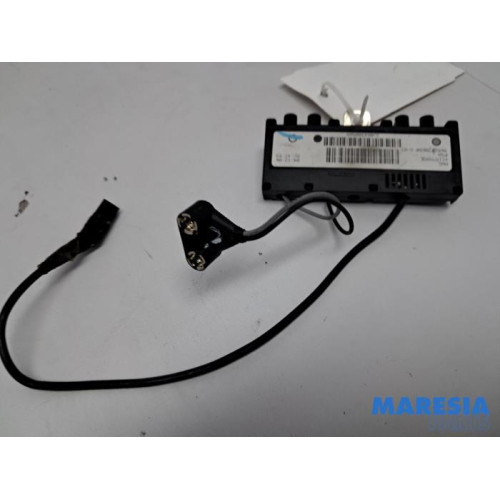Citroen - C6 - Antenne amplificateur