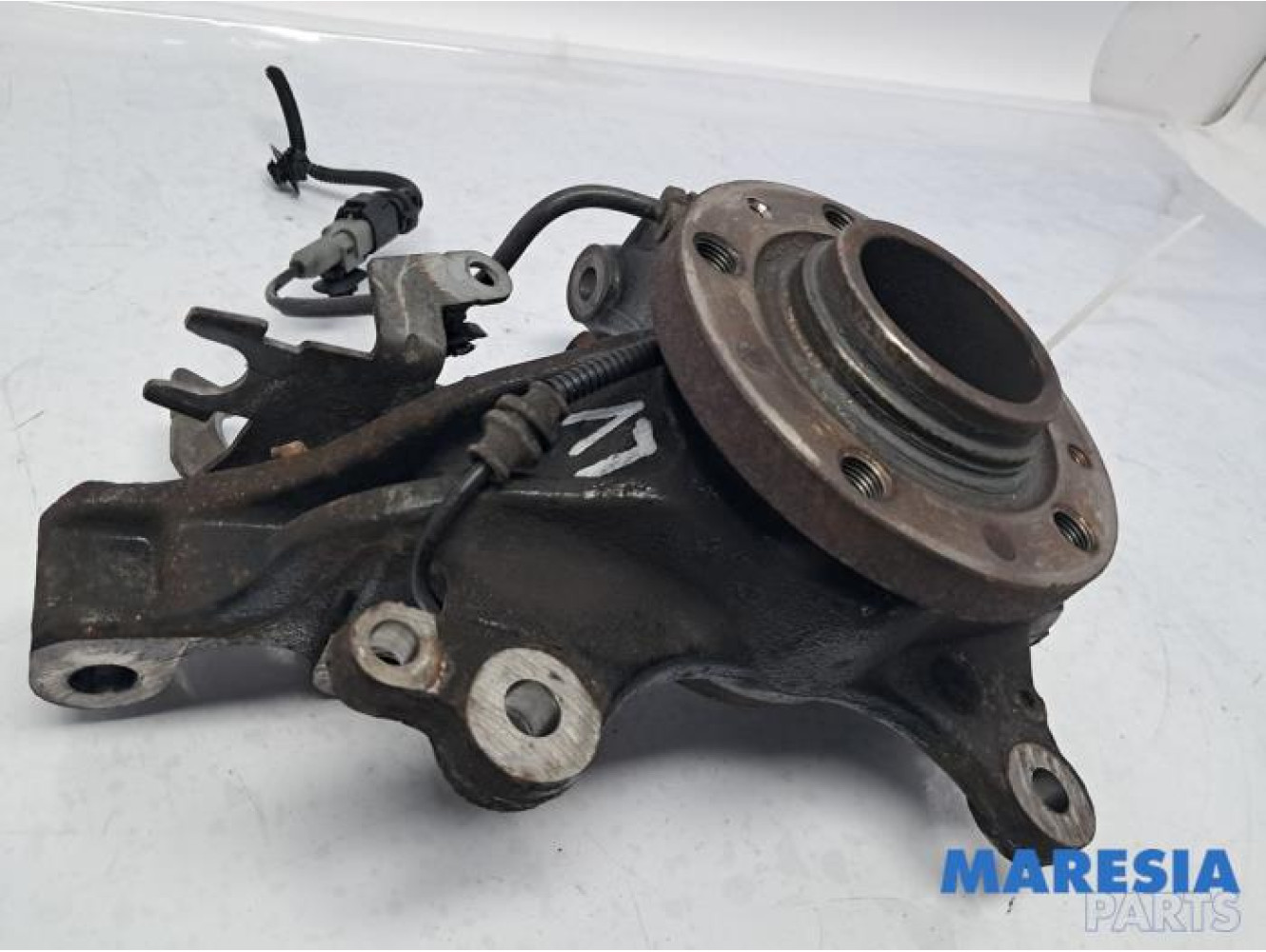 Peugeot - 308 - Achsschenkel links vorne