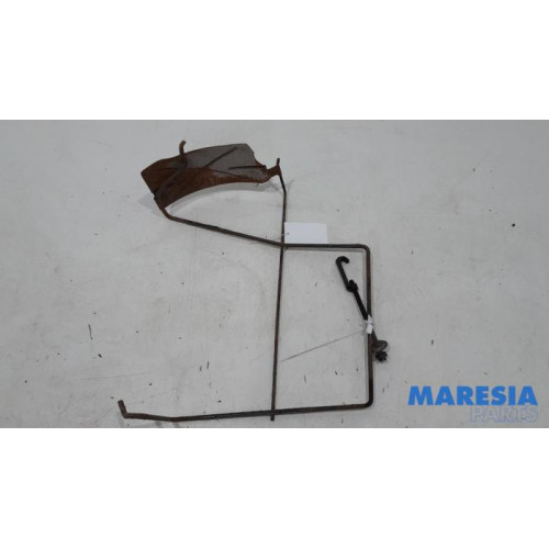 Peugeot - Expert - Ophangmechaniek reservewiel