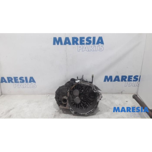 Opel - Vivaro - Getriebe