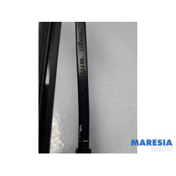 Peugeot - 308 - Scheibenwischerarm vorne