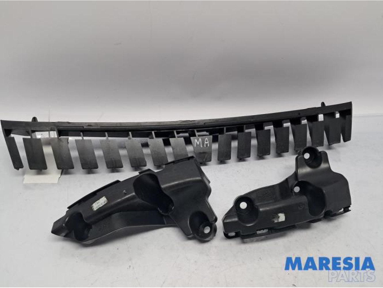 Peugeot - 308 - Cadre pare-chocs arrière