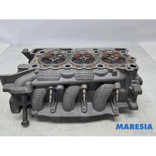 Citroen - C6 - Cilinderkop