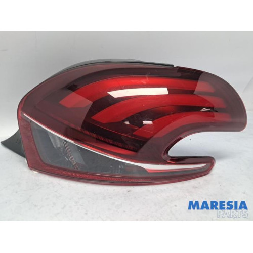 Peugeot - 208 - Feu arrière droit