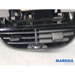 Peugeot - 208 - Dashboard deel