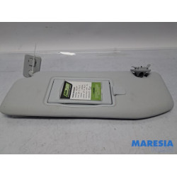 Peugeot - 208 - Sonnenblende